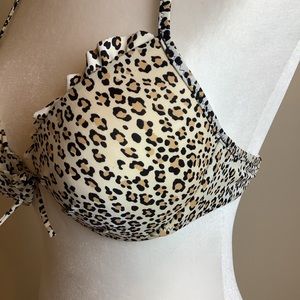 Victoria’ Secret Fabulous Push-up Ruffle bikini